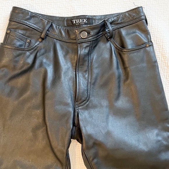 Trek New York Black Leather Boot Cut Raw Edge Pants Size 6 (Tall) - Picture 6 of 13